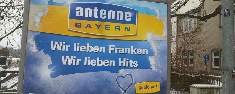 Werbeplakat von Antenne Bayern
